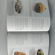 Load image into Gallery viewer, Eating by Color for Maximum Health - Williams-Sonoma