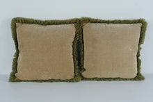 Load image into Gallery viewer, Set of 2 Decorative 16" Pineapple Throw Pillows – Tapestry Front