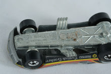 Load image into Gallery viewer, Hot Wheels Tom Mongoose McEwen Funny Car Silver Split Body 1977