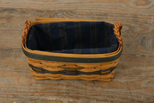 Load image into Gallery viewer, Longaberger 1997 Collectors Club Charter Member Basket w/ Fabric Liner – Handwoven USA