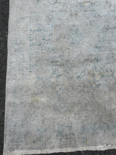Load image into Gallery viewer, Safavieh “Dream” Area Rug – 2’6” x 4’ (Grey Blue)