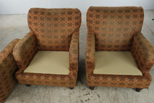 Load image into Gallery viewer, Pair of Traditional Upholstered Club Chairs with Patterned Fabric and Turned Wood Legs
