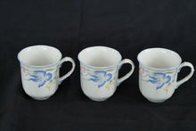 Load image into Gallery viewer, Villeroy Boch Riviera Coffee Mugs Set of 3 Floral Porcelain