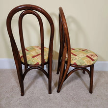 Load image into Gallery viewer, Bistro Set with Balloon Back Chairs and Round Pedestal Table