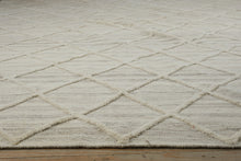Load image into Gallery viewer, Moroccan Style Ivory Diamond Lattice Flatweave Area Rug 72 x 107 Neutral Wool