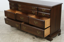 Load image into Gallery viewer, Traditional 8-Drawer Dresser with Deep Drawers and Brass Hardware