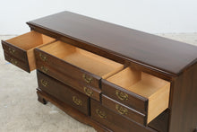 Load image into Gallery viewer, Traditional 8-Drawer Dresser with Deep Drawers and Brass Hardware