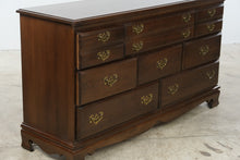 Load image into Gallery viewer, Traditional 8-Drawer Dresser with Deep Drawers and Brass Hardware