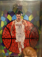 Load image into Gallery viewer, Funko Pop! Trading Cards #16 Luka Dončić – Dallas Mavericks NBA Mosaic Edition (Vinyl Figure + Card Display)