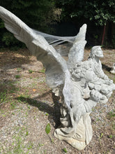 Load image into Gallery viewer, Concrete Praying Angel Statue