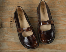 Load image into Gallery viewer, Alegria by PG Lite Mary Jane Shoes – FEL-713 Choco Patent Snake – Women’s EU 41 / US 10.5 – New