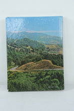 Load image into Gallery viewer, Reader’s Digest America From the Road (1980) Hardcover Travel Guide – Scenic U.S. Road Trips, Landmarks & National Wonders – ISBN 0895771039