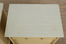 Load image into Gallery viewer, Mid Century Modern American of Martinsville Nightstands with Laminate Tops Pair