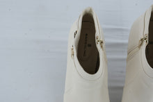 Load image into Gallery viewer, Bandolino Womens White Leather Ankle Booties Kitten Heel Side Zip Size 8M