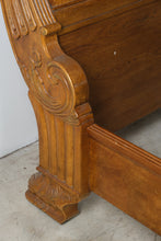Load image into Gallery viewer, Bernhardt King Size Burl Wood Sleigh Bed with Carved Feet