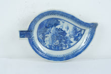 Load image into Gallery viewer, Antique Chinese Export Canton Blue White Porcelain Leaf Pickle Dish 19th Century