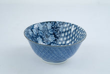 Load image into Gallery viewer, Japanese Blue White Porcelain Rice Bowl Floral Lattice Geometric Design 6 Inch