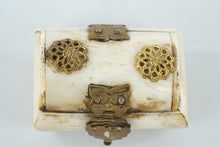 Load image into Gallery viewer, Vintage Bone and Brass Trinket Box