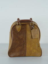Load image into Gallery viewer, Vintage Bowling Ball with Leather Carrying Bag – Hammer / Fab