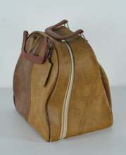 Load image into Gallery viewer, Vintage Bowling Ball with Leather Carrying Bag – Hammer / Fab