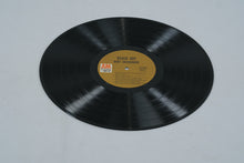 Load image into Gallery viewer, Burt Bacharach – Reach Out Vinyl LP (A&M Records SP-4131, 1967)