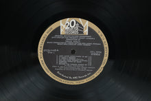 Load image into Gallery viewer, Hello, Dolly! – Original Motion Picture Soundtrack (1969, Vinyl, Barbra Streisand, Walter Matthau, Louis Armstrong)