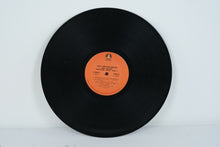 Load image into Gallery viewer, Kris Kristofferson – The Silver Tongued Devil and I (1971, Monument Records, Vinyl LP)