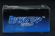 Load image into Gallery viewer, Ricko Maserati Trofeo (2002) – 1:87 Scale Die-Cast Model (White/Blue #1)