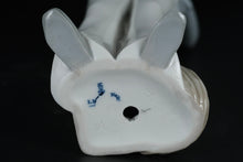 Load image into Gallery viewer, Lladró Sea Captain (#4621) – Retired 1970–1994 Porcelain Figurine, 15″ Tall (Missing Pipe)