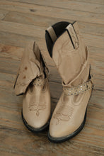 Load image into Gallery viewer, Shyanne Slouchy Tan Leather Western Boots – Women’s Size 8