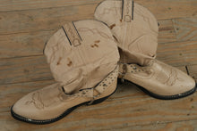 Load image into Gallery viewer, Shyanne Slouchy Tan Leather Western Boots – Women’s Size 8