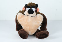 Load image into Gallery viewer, Vintage 1971 Warner Bros. Taz Plush by Mighty Star – Looney Tunes Tasmanian Devil