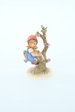 Load image into Gallery viewer, Authentic Hummel “Apple Tree Girl” #141 – Goebel W. Germany Figurine (6” Tall, c.1945)