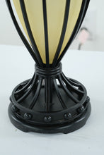 Load image into Gallery viewer, Franklin Iron Works Cardiff Table Lamp