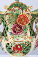 Load image into Gallery viewer, Capodimonte Lamp