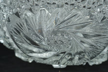 Load image into Gallery viewer, Vintage LE Smith Comet in the Stars Clear Glass Bowl Sawtooth Rim 7.5 Inch