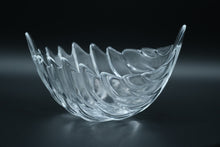 Load image into Gallery viewer, Clear Glass Leaf Bowl