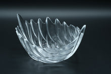 Load image into Gallery viewer, Clear Glass Leaf Bowl