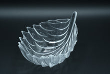 Load image into Gallery viewer, Clear Glass Leaf Bowl