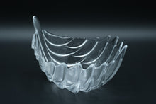 Load image into Gallery viewer, Clear Glass Leaf Bowl