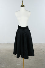 Load image into Gallery viewer, Vintage 1950s Black Wool Full Circle Skirt Velvet Waistband