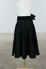 Load image into Gallery viewer, Vintage 1950s Black Wool Full Circle Skirt Velvet Waistband