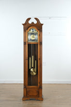 Load image into Gallery viewer, Colonial of Zeeland Grandmother Clock – Model 6081 in Finish 274 (1979)