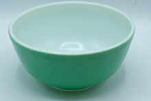 Load image into Gallery viewer, Pyrex Primary Colors Mixing Bowls – 401 Blue, 402 Green, 403 Red – Nesting Set – USA