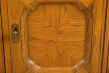 Load image into Gallery viewer, Thomasville “Embassy” Asian Modern Console Cabinet – Rare Vintage Collection