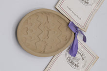 Load image into Gallery viewer, Brown Bag Cookie Art Easter Egg Cookie Mold Set of 2 1988