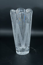 Load image into Gallery viewer, Heavy European Lead Crystal 11" Vase – Braided Intaglio Pattern, Scalloped Edge