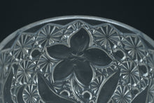 Load image into Gallery viewer, EAPG Daisy Pattern Clear Cut Glass Sugar Bowl