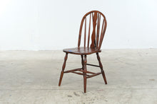 Load image into Gallery viewer, Traditional Windsor Bow Back Wood Dining Chair with Turned Legs