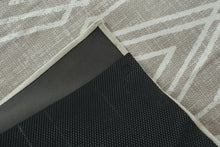 Load image into Gallery viewer, Diamond Ruggable - 5' x 7'